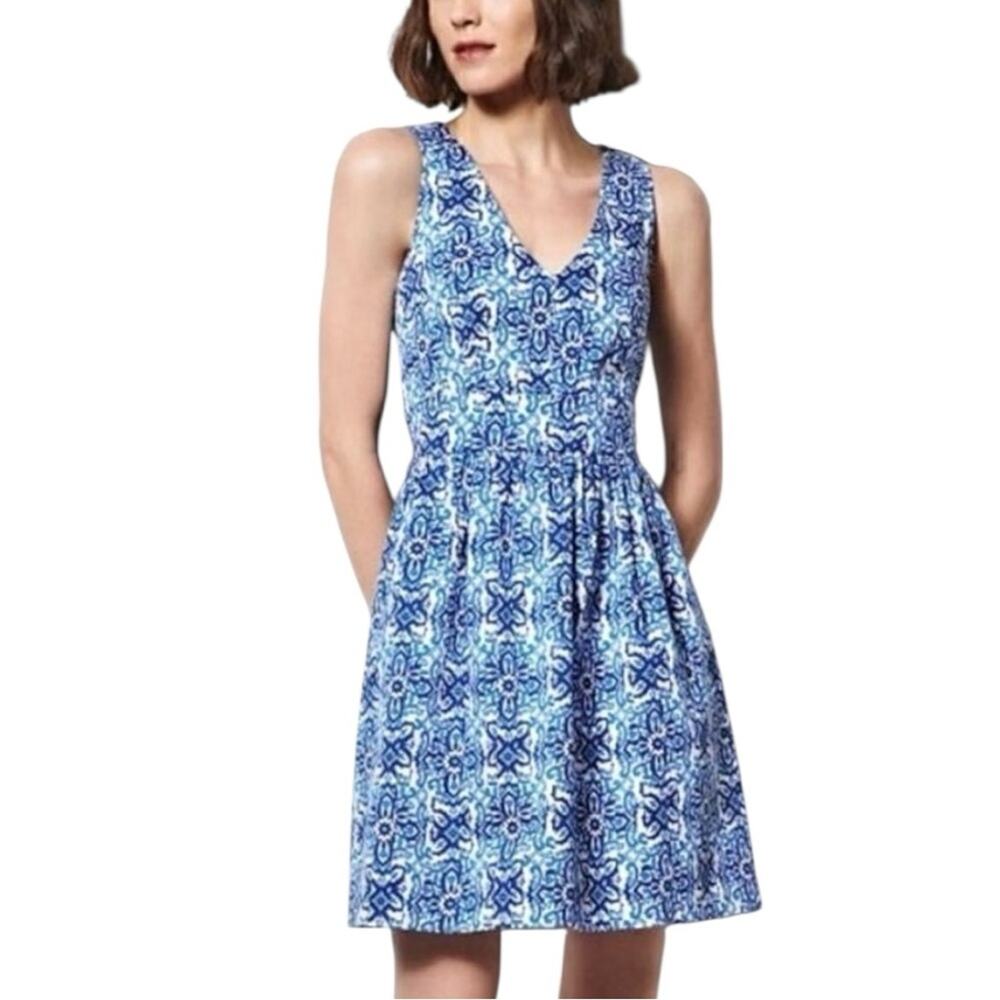 Milly Fit Flare Dress V-neck Pockets Sleeveless White Blue Print Women’s Size 10